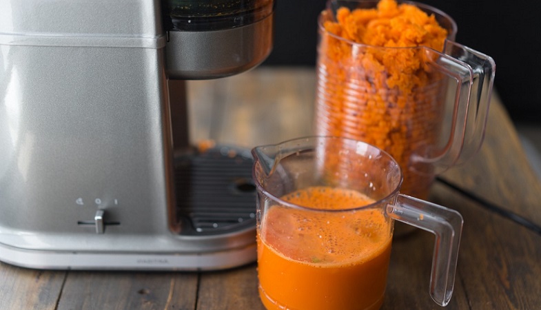 Сок из одной моркови полезные свойства и противопоказания thumbnail